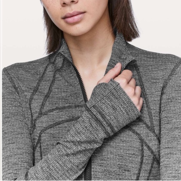 Lululemon Define Luon Black Knit Heathered Size 8 - Picture 2 of 8